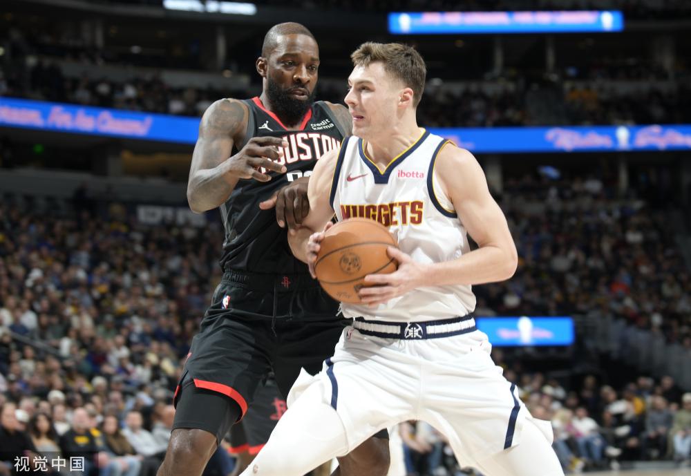 够在场上带 够在场上带